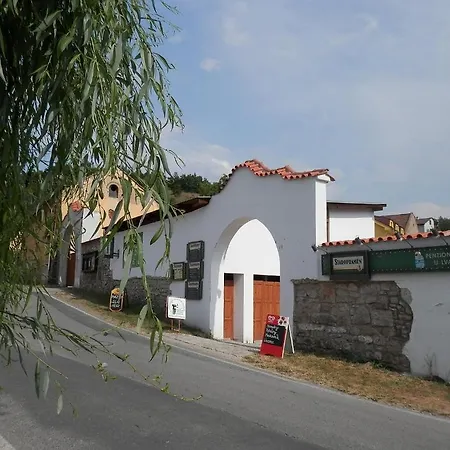 Restaurace A U Lva * Karlštejn