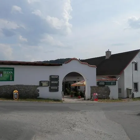 Restaurace A U Lva Penzion Karlštejn