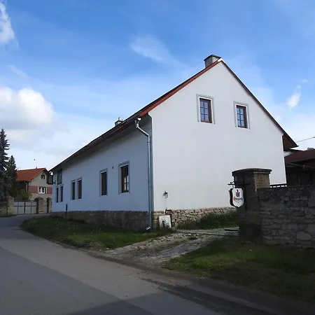 Maison d'hôtes Restaurace A U Lva 3*