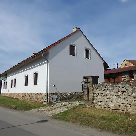Penzion Restaurace A U Lva *
