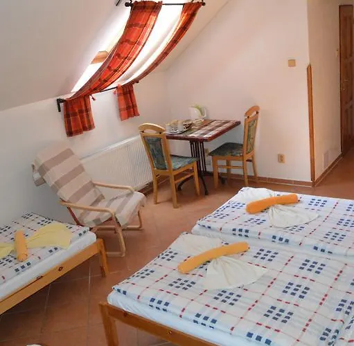 Pensión Restaurace A U Lva 3*