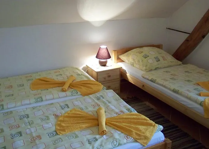 Restaurace A U Lva Gasthuis Karlštejn